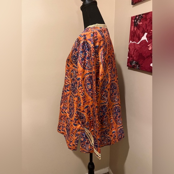Soft Surroundings Pumpkin. & Blue Paisley Tunic w/ Gold Brocade V Neck’ size 1X - Picture 4 of 8